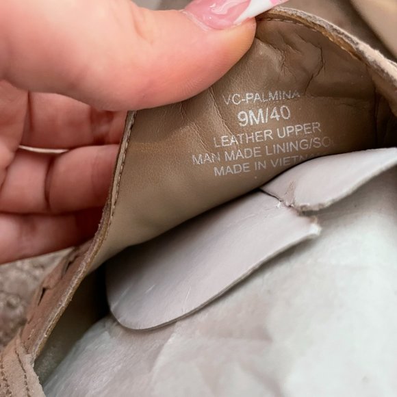 Vince Camuto Perforated Ankle Booties Size 9 US womens genuine leather heel - Picture 7 of 7